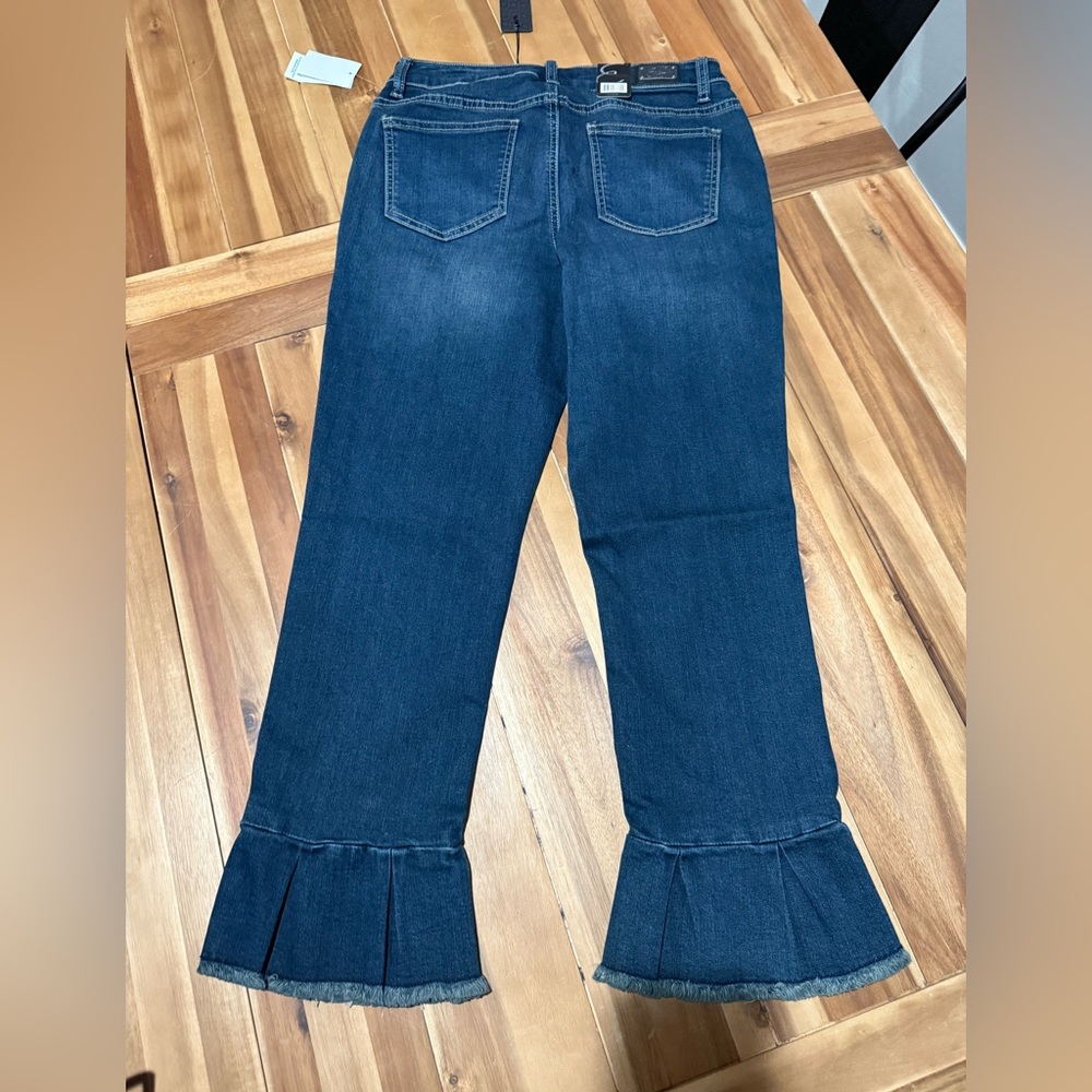 NWT earl wide leg cropped jeans sz 8 - Picture 2 of 4